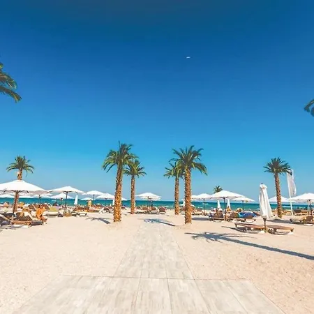 White Tower 807 Apartment Mamaia