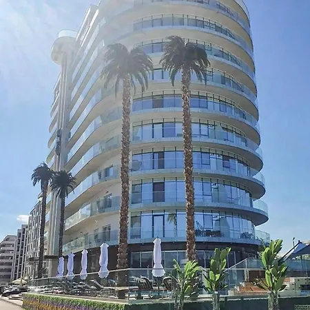 White Tower 807 Apartment